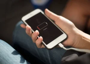 Baterai Turun Saat Dicas: Mengapa Bisa Terjadi dan Solusinya