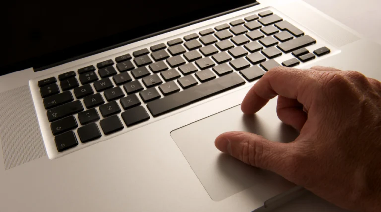 Laptop Freeze Tapi Mouse Gerak: Penyebab dan Solusi Praktis