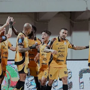 Baralhas Bikin Vitoria Menang Tipis 1-0 Atas Mirassol di Barradão