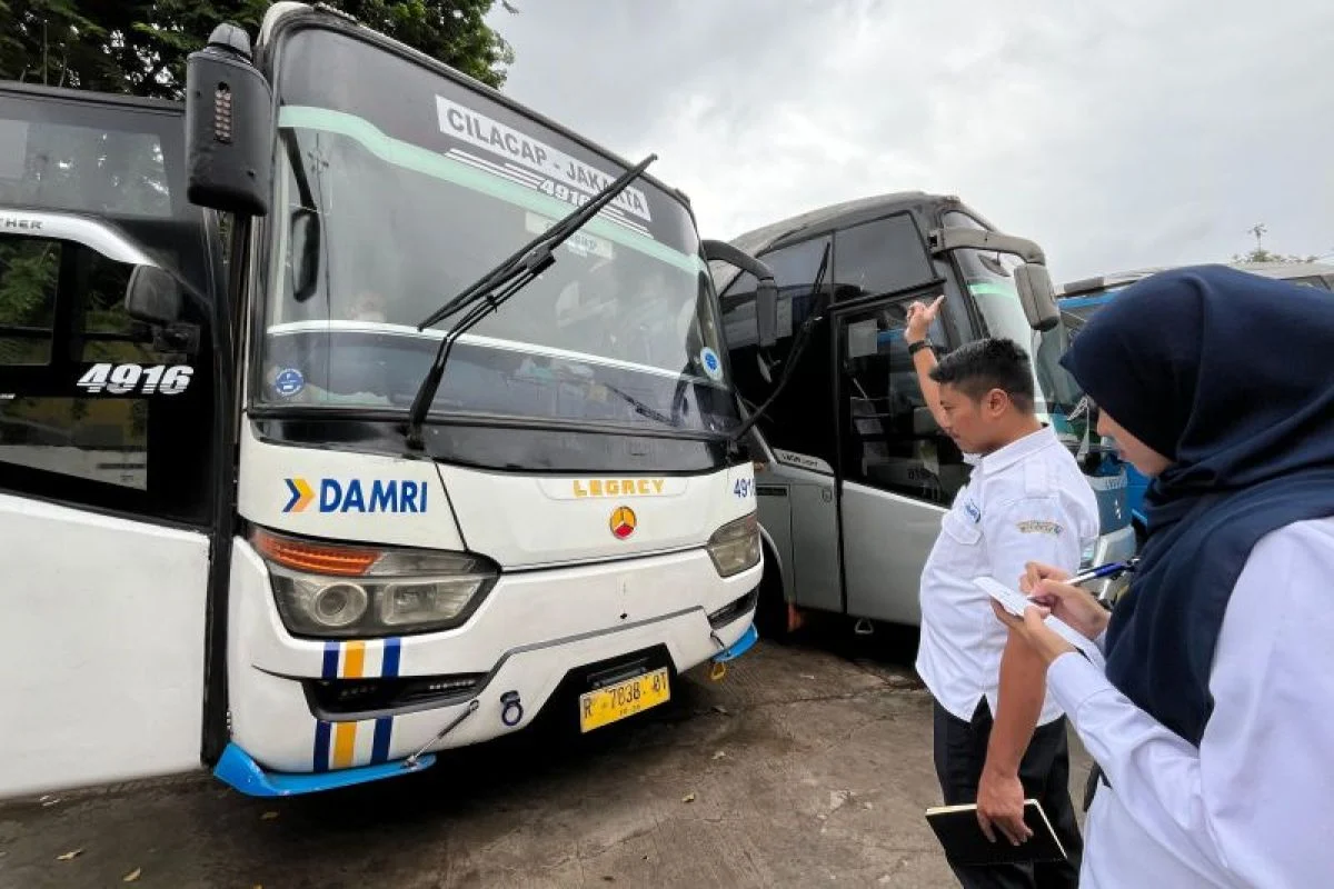 Bus Lebaran Disisir Ketat: Lebih dari 10 Ribu Armada Gagal Ramp Check, Tiket DAMRI Hampir Habis, dan Pengamanan Raksasa TNI‑Polri