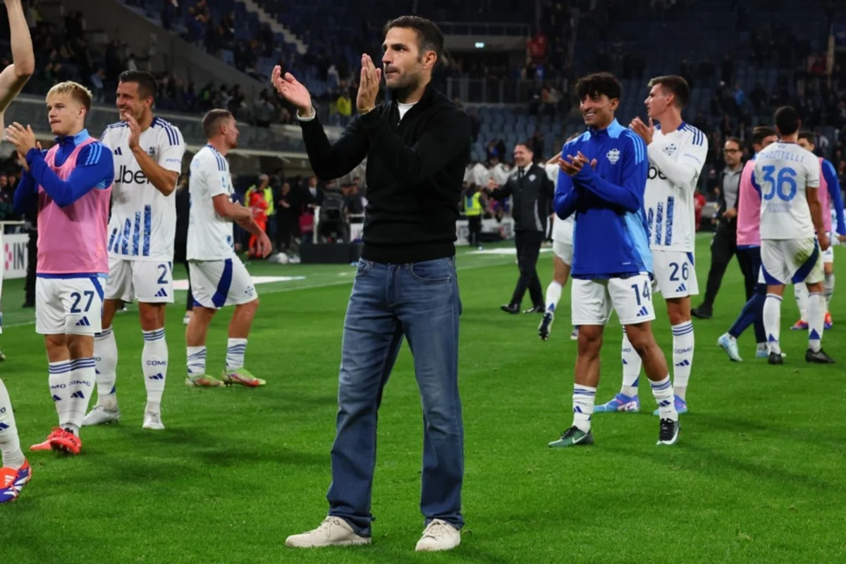 Cesc Fabregas Puji Kiper Como, Katakan Bisa Masuk Timnas Prancis – Langkah Besar untuk Talenta Italia dan Prancis