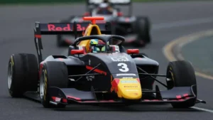 Debut Spektakuler Arvid Lindblad di Australian Grand Prix: Dari Tanpa SIM Hingga Membuat Verstappen Terkejut