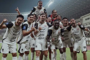 Drama Persija vs Dewa United di JIS: Persiapan Menjelang Lebaran dan Kejutan Sponsor Baru