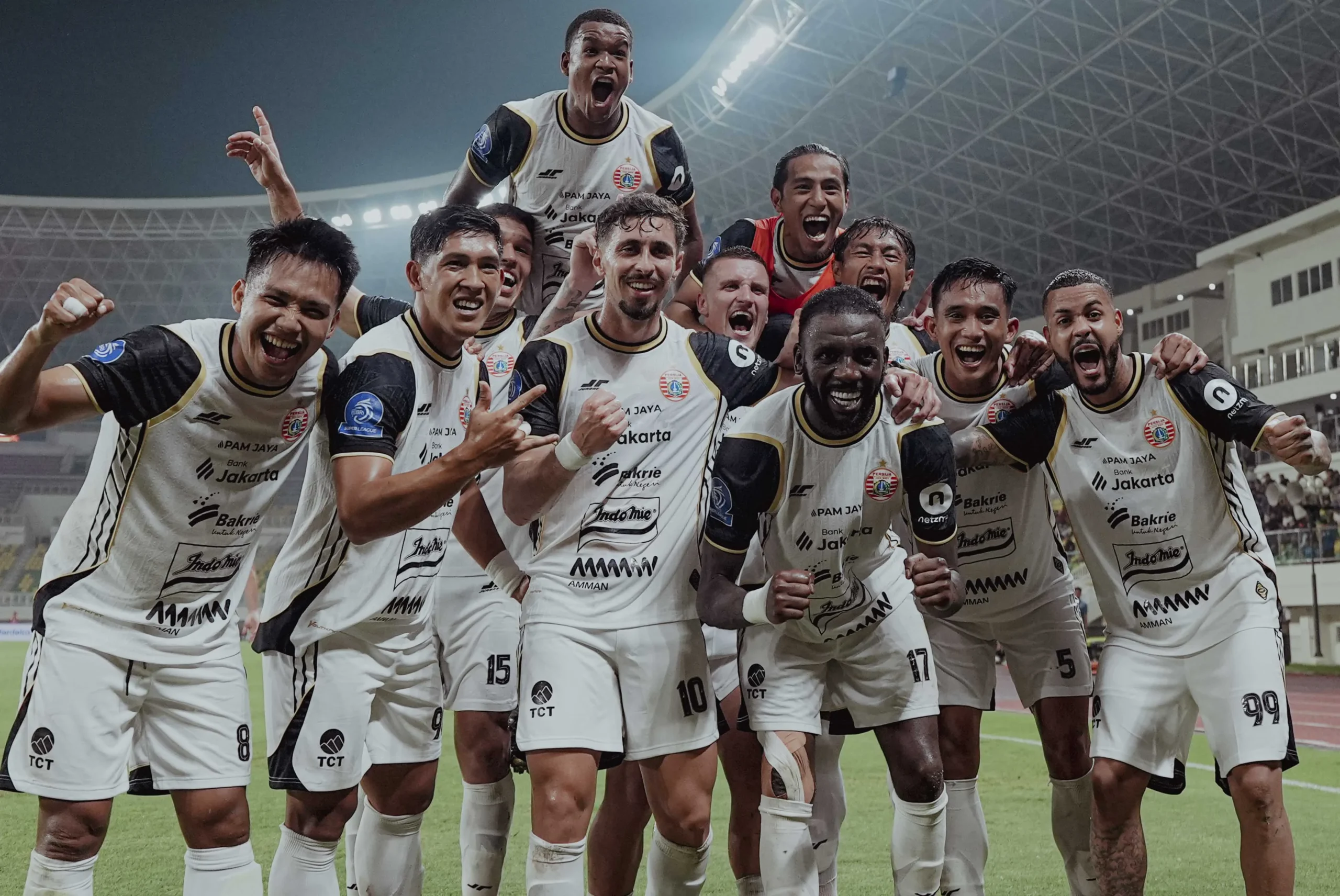 Drama Persija vs Dewa United di JIS: Persiapan Menjelang Lebaran dan Kejutan Sponsor Baru