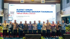 Fitch Turunkan Outlook Utang RI: Dampak Ganda pada Bank BUMN dan Saham Perbankan