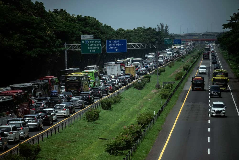H-5 Lebaran: 72% Pemudik Belum Keluar Jakarta, Kemacetan Tol Diprediksi Mencapai Puncak