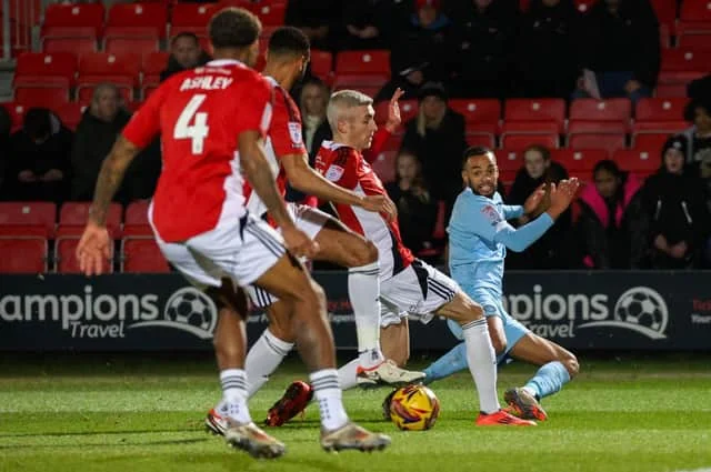 Harrogate Town vs Salford City: Pertarungan Kritis Sulphurites untuk Hindari Banjir Relegasi