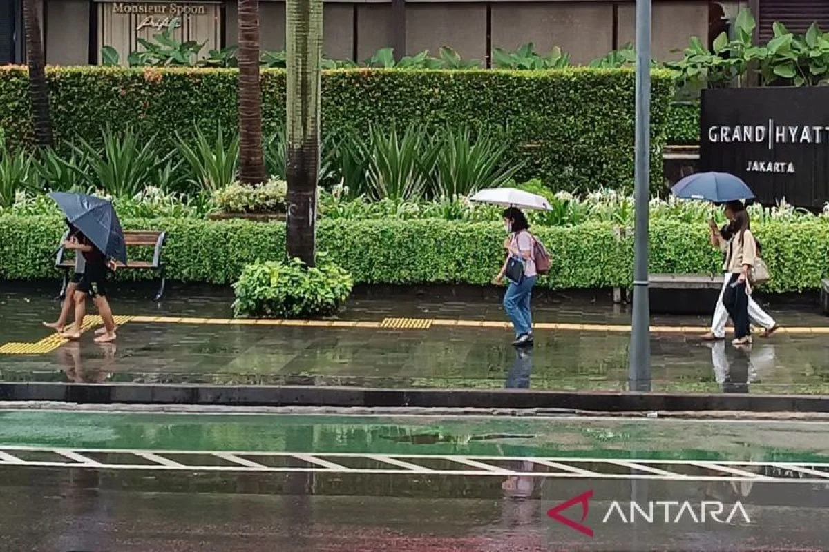Hujan Ringan hingga Lebat Menghiasi Jakarta, Semarang, dan Jabodetabek pada 31 Maret 2026: Waspadai Banjir dan Petir