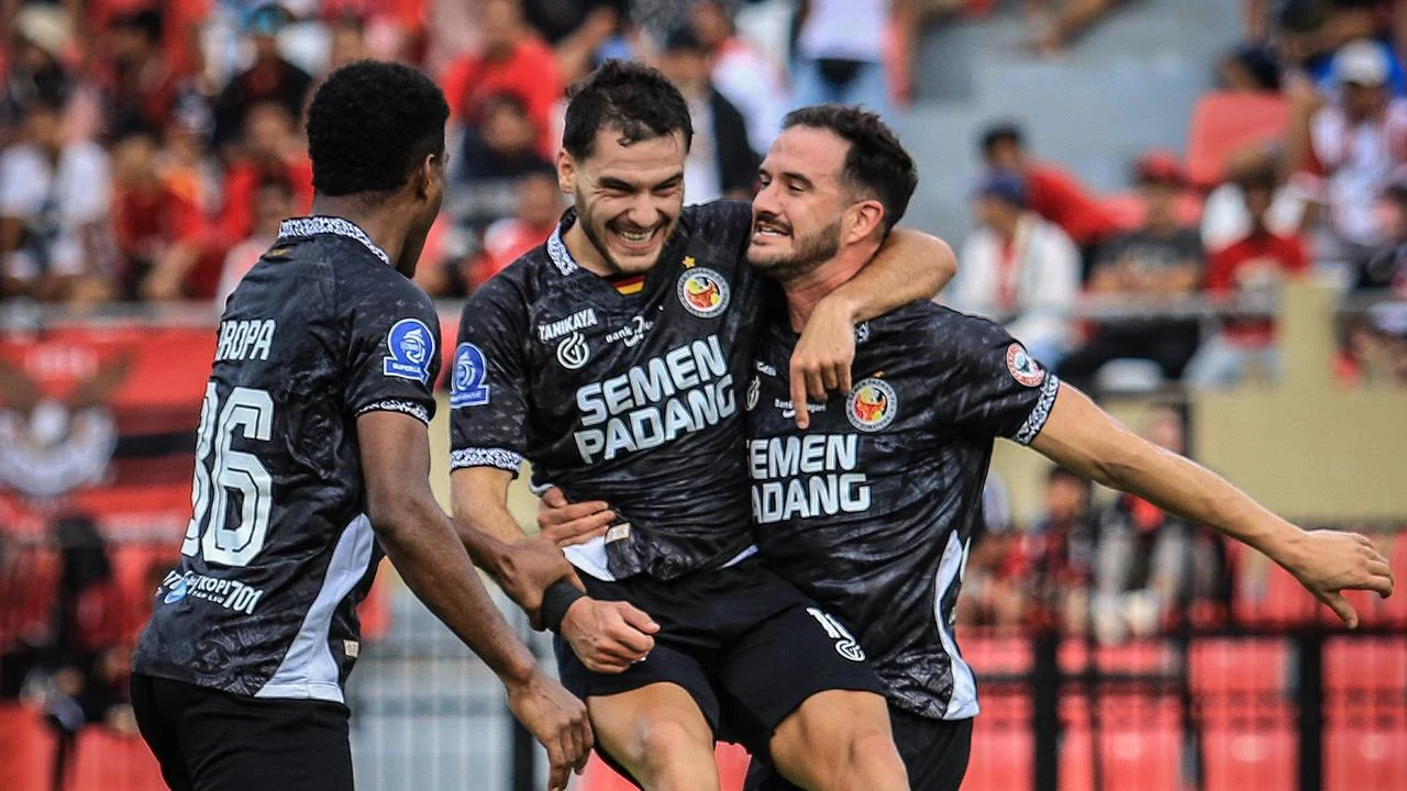 Jadwal Super League 2025/2026: Persib vs Persik & PSBS Biak vs Semen Padang Siap Panas di Pekan ke‑25