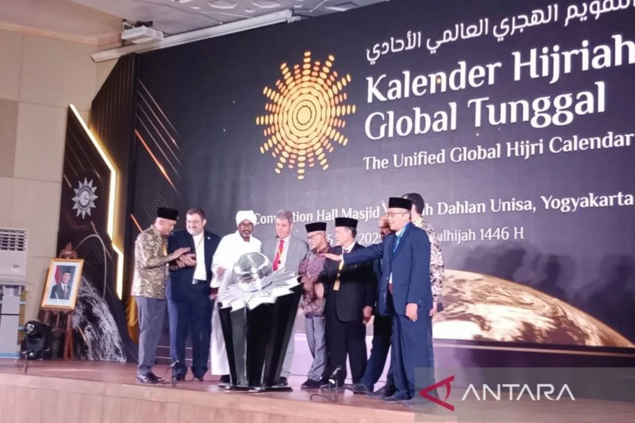 Kalender Hijriah Global: Antara Kebutuhan Umat, Persatuan, dan Dinamika Politik