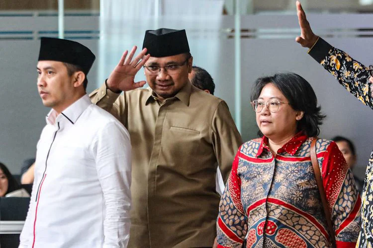 Kontroversi Penahanan Yaqut Cholil Qoumas: Dari Tahanan Rumah Hingga Permintaan Maaf KPK yang Mengguncang Publik