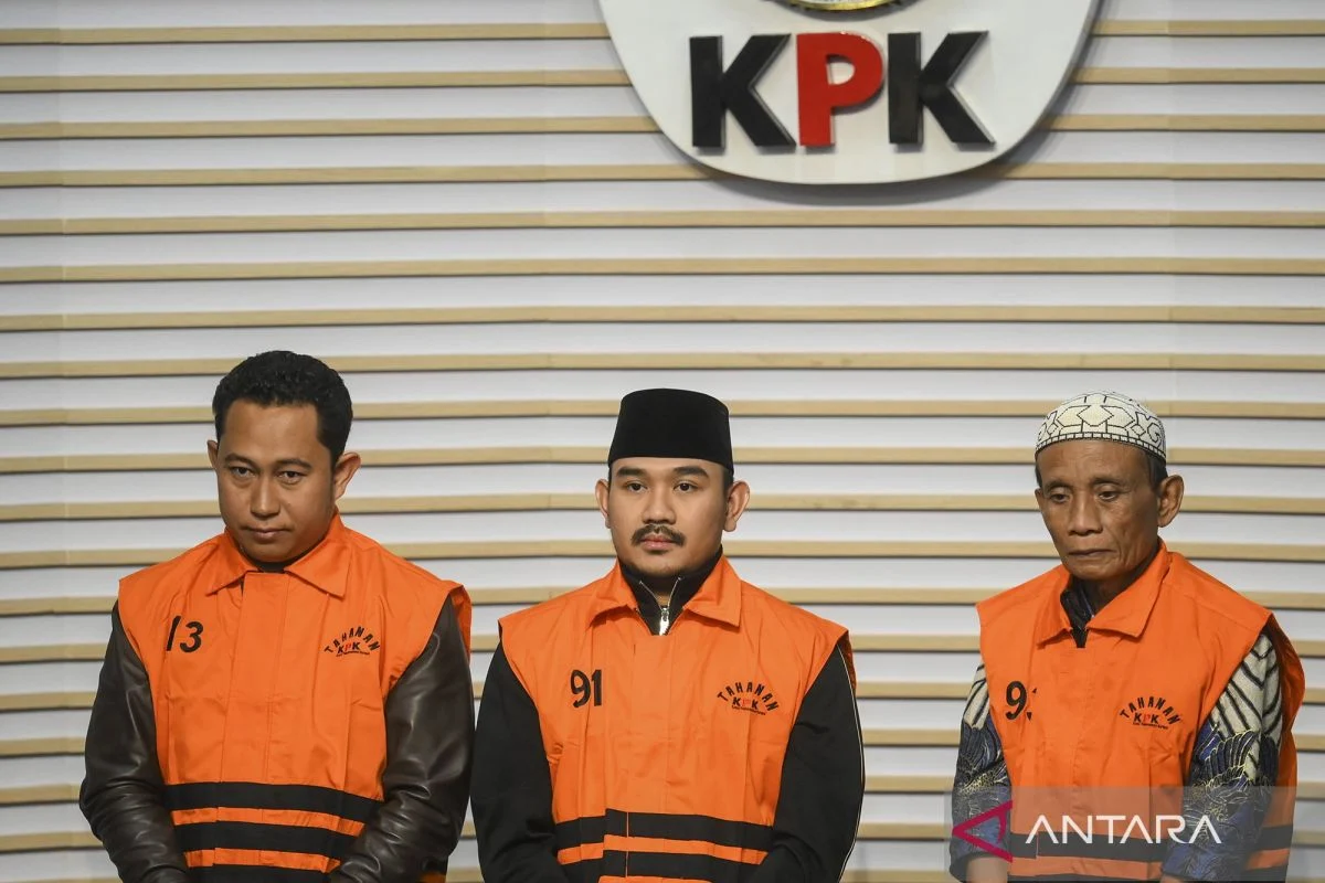 KPK Angkat Bupati Rejang Lebong Jadi Tersangka Suap Ijon Proyek, 980 Juta Rupiah Disita