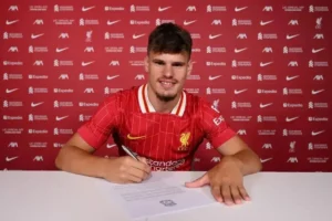Milos Kerkez di Persimpangan: Liverpool Terancam Kehilangan Bakat Muda, Manchester United Siap Merebutnya