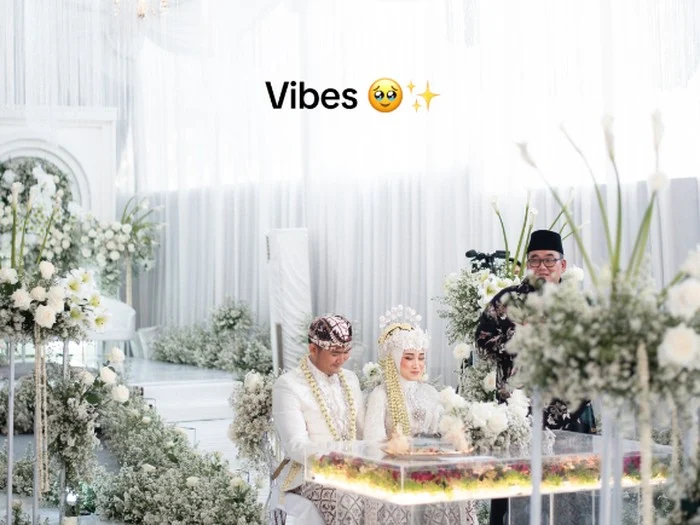 Momen Mewah di Medan: Gita Bhebhita dan Ganang Aji Resmi Menikah Dihiasi Dekorasi Putih Minimalis, Artis Ternama Jadi Saksi