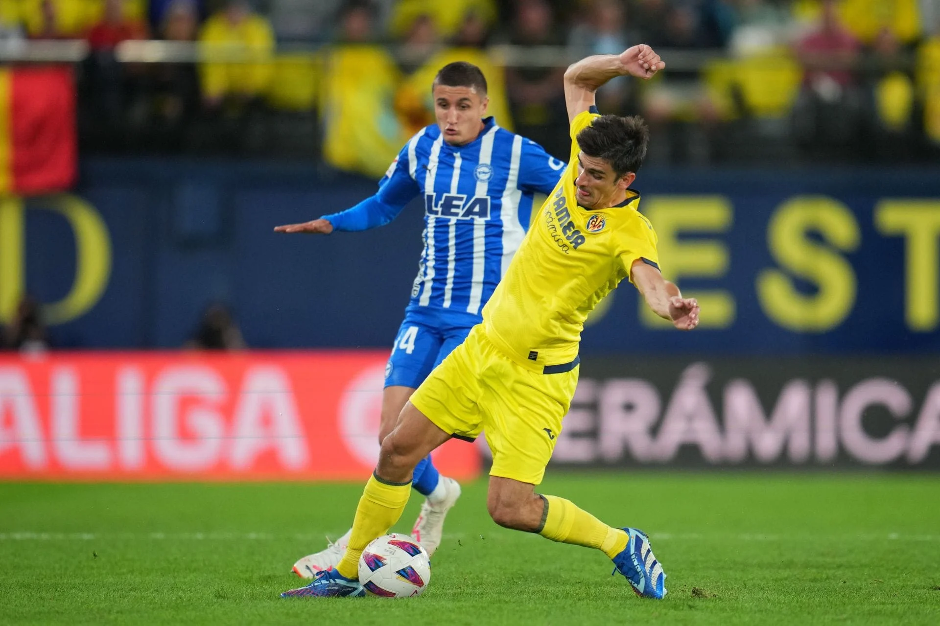 Pertarungan Sengit Alavés vs Villarreal: Prediksi, Formasi, dan Dampak Liga