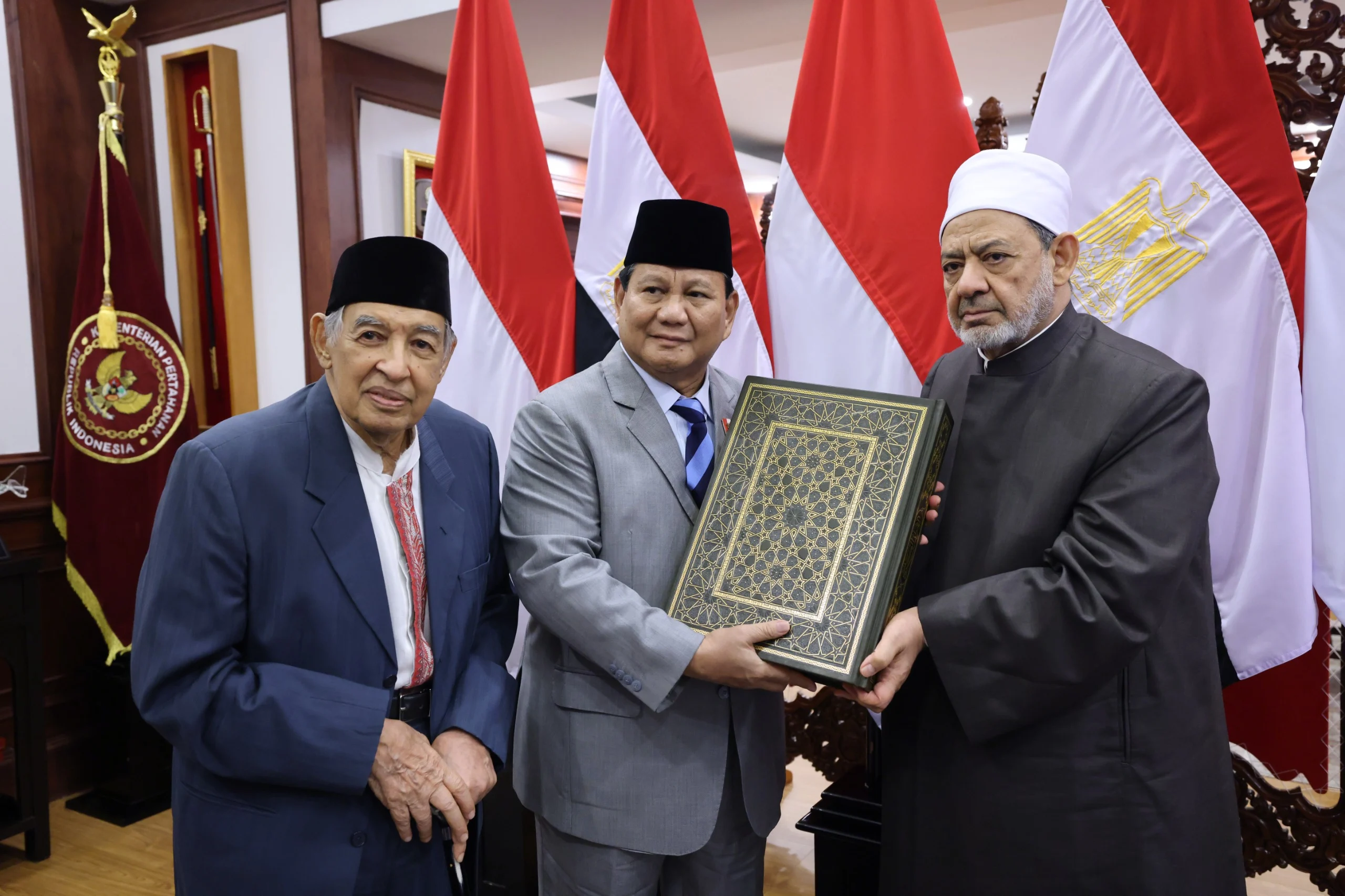 Quraish Shihab Doakan Prabowo: Kekuasaan Bersumber dari Tuhan, Seruan Keadilan dan Perdamaian