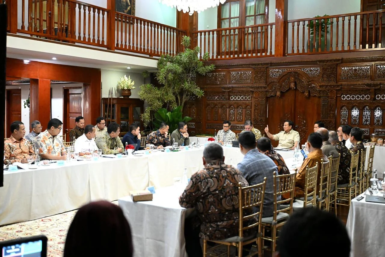 Rapat Tertutup di Kemhan: Menteri Bahas Program Strategis Prabowo Dipimpin Mensesneg