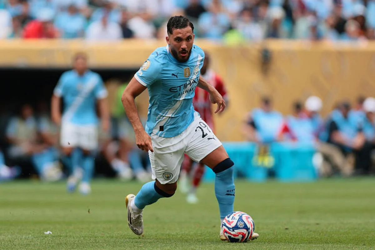 Rayan Cherki: Bintang Muda Manchester City yang Kini Jadi Incaran Raksasa Eropa