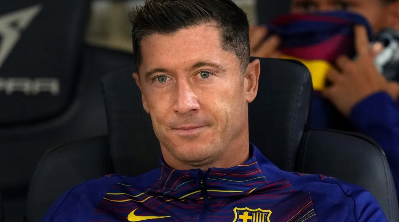 Robert Lewandowski Pilih Bertahan di Barcelona, Rela Potong Gaji demi Proyek Klub
