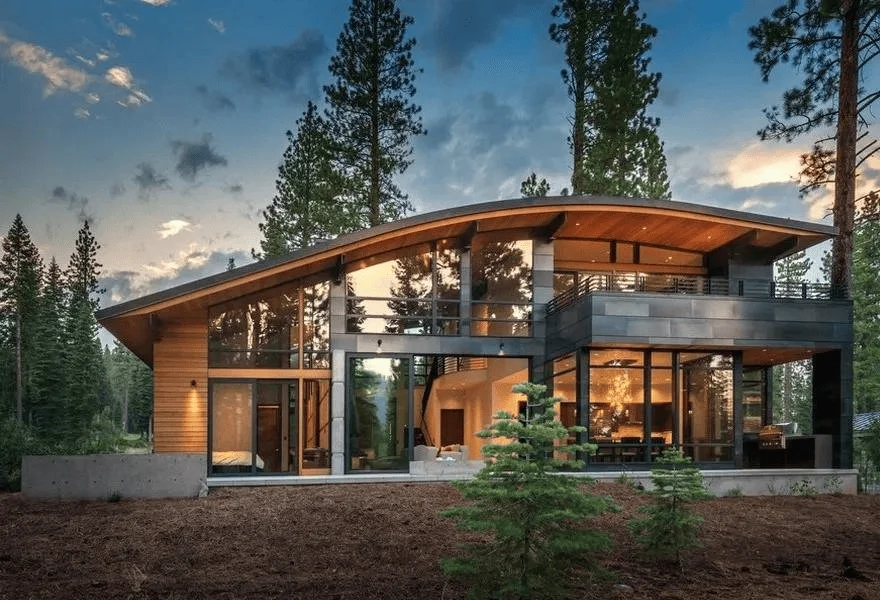 Rumah di Atas Hutan: Desain Atap Miring, Kebun Vertikal, dan Hunian Berkelanjutan yang Menggoda