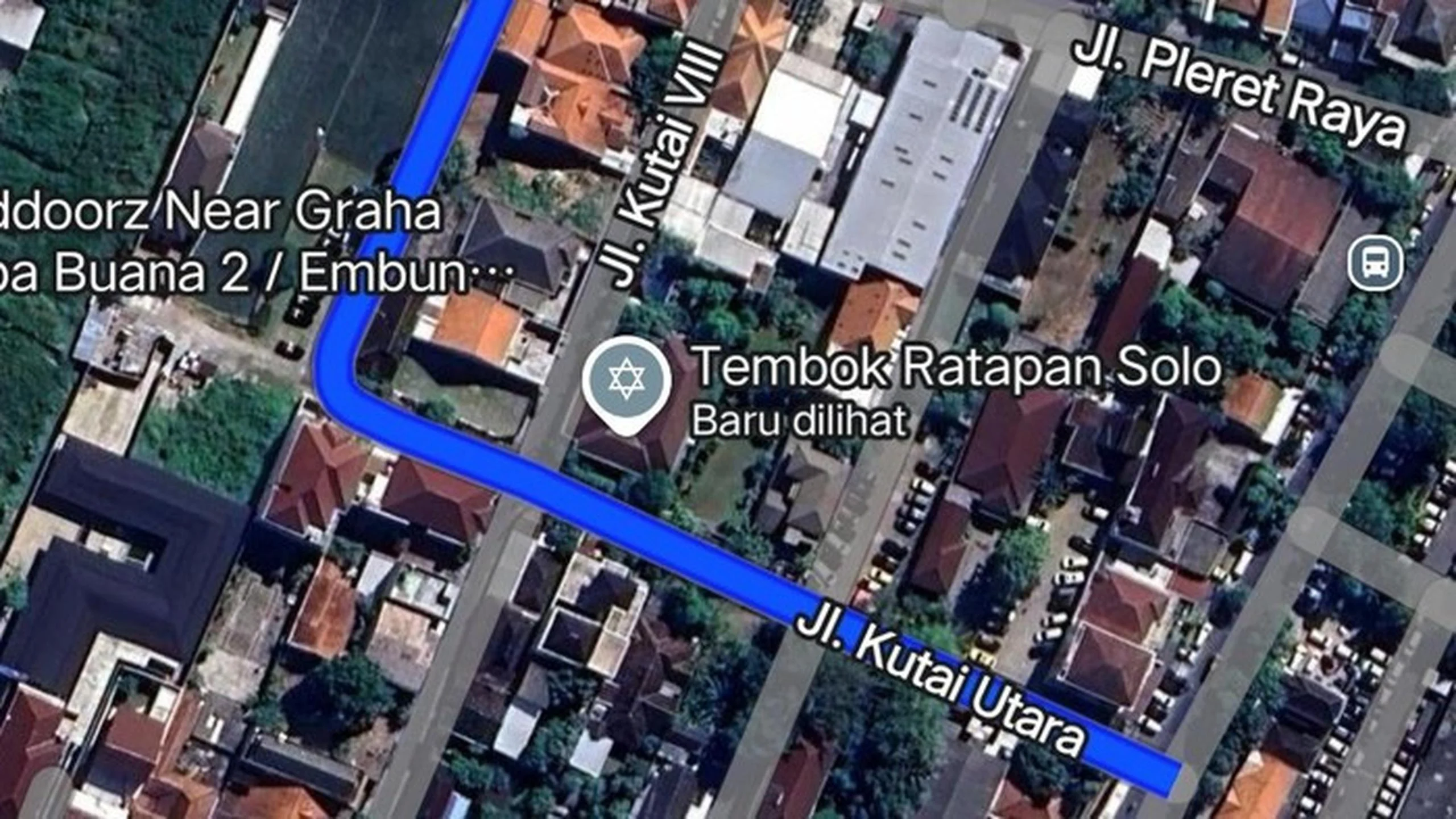 Rumah Jokowi di Solo Jadi Magnet Wisata: Dijuluki “Tembok Ratapan”, Warga Berbondong‑Bondon Pasca Lebaran