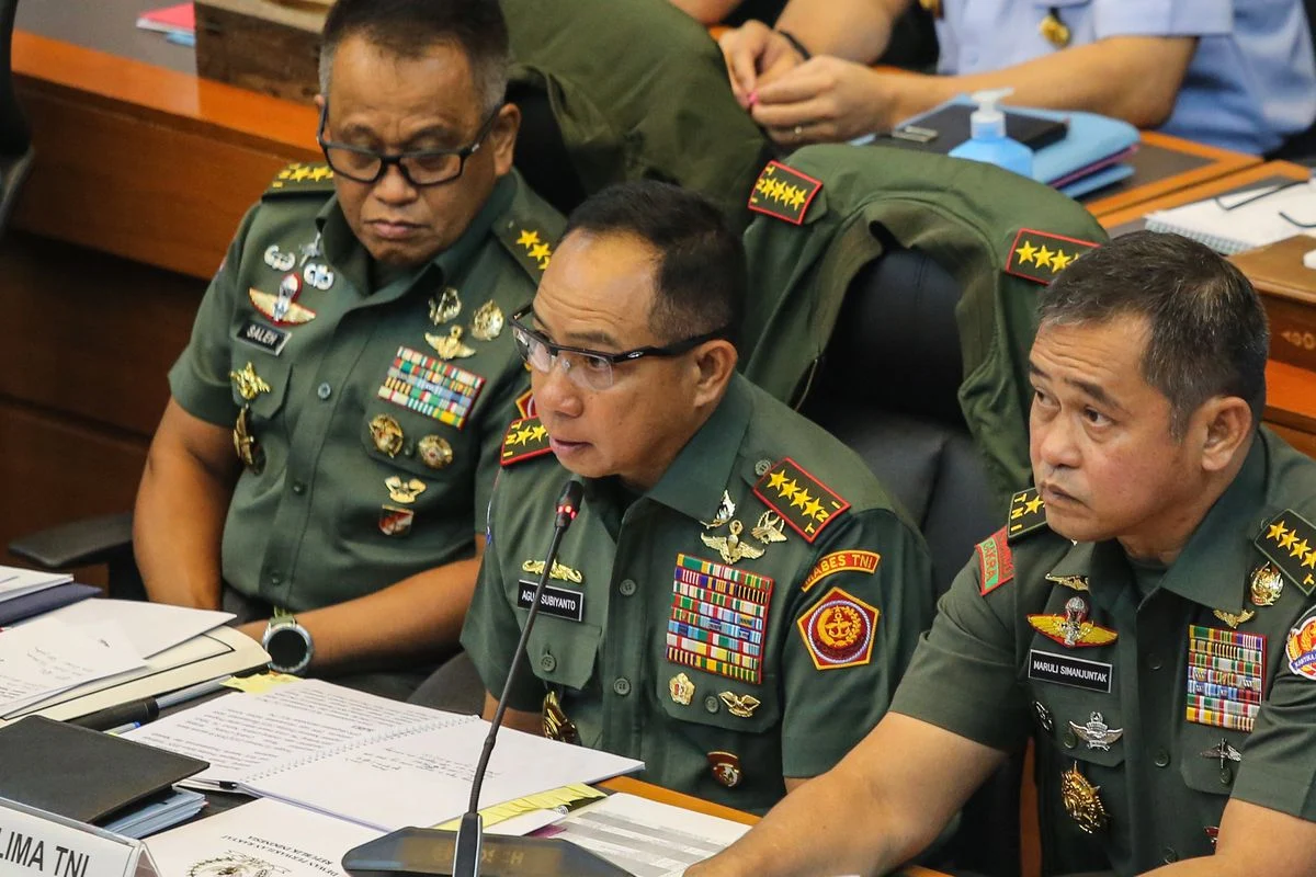 Siaga 1 TNI: Pro-Kontra Panjang antara Panglima dan Masyarakat Sipil, DPR