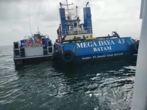 Tragedi Tugboat Mega Terbalik di Batam: 3 Kru Meninggal, 2 Selamat Setelah 38 Jam Terperangkap