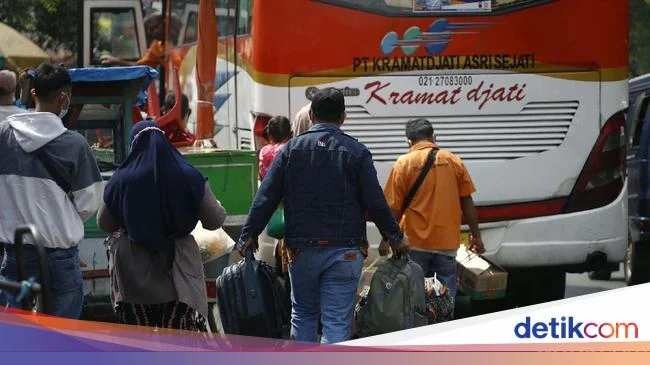 Tuntutan Rp5 Juta: Becak Cirebon Larang Operasi Saat Mudik Lebaran, Pemerintah Perketat Kendaraan Besar