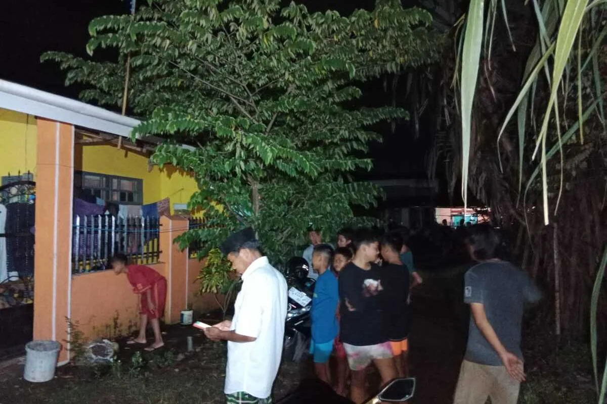 Viral! Penjual Ikan di Gowa Diduga Cabuli Bocah 10 Tahun, Massa Mengepung Rumahnya