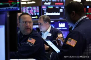 Wall Street Anjlok, S&P 500 Capai Level Terendah 6 Bulan Usai Ketegangan Iran-Israel