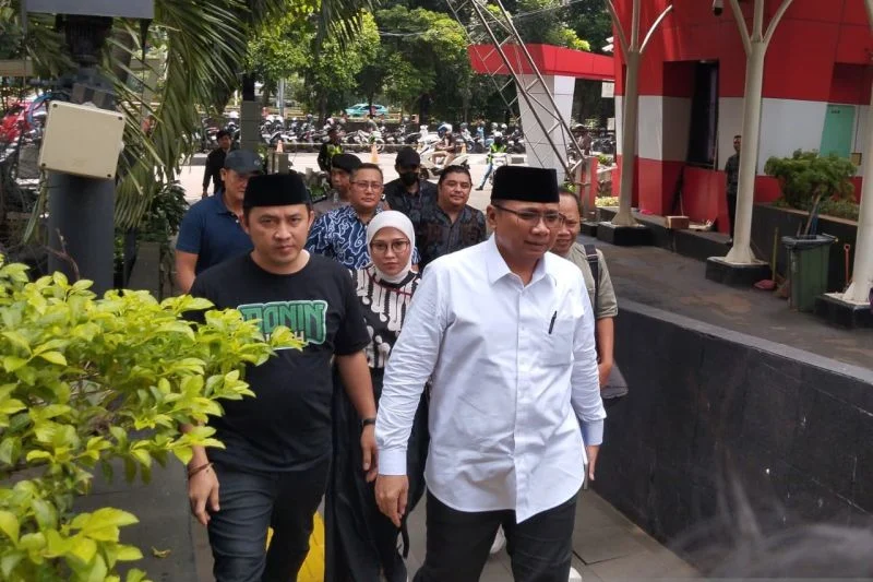Yaqut Cholil Qoumas Dijadikan Tahanan Rumah: Kronologi, Kontroversi, dan Dampak Politik Terbaru