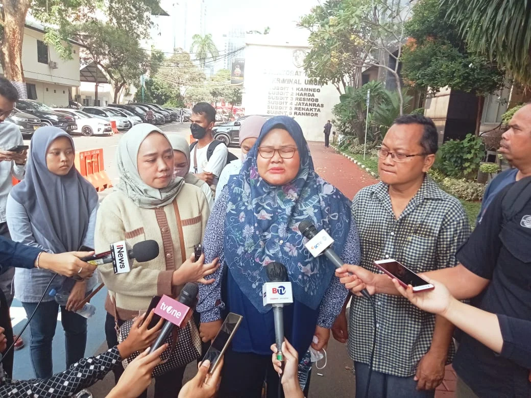 7 Berita Pilihan Hari Ini: Korban Penipuan Penukaran Uang Datangi Polsek Sekupang, Penghormatan Prabowo untuk Prajurit TNI, dan Lainnya