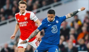 Arsenal Gantung Puncak, Namun Butuh Dukungan Chelsea untuk Amankan Gelar Premier League