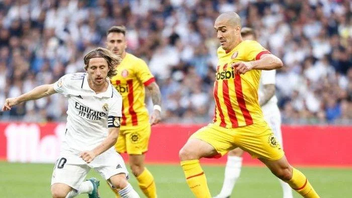 Barcelona Memimpin La Liga, Real Madrid Tersendat Imbang Girona: Analisis Hasil Terbaru