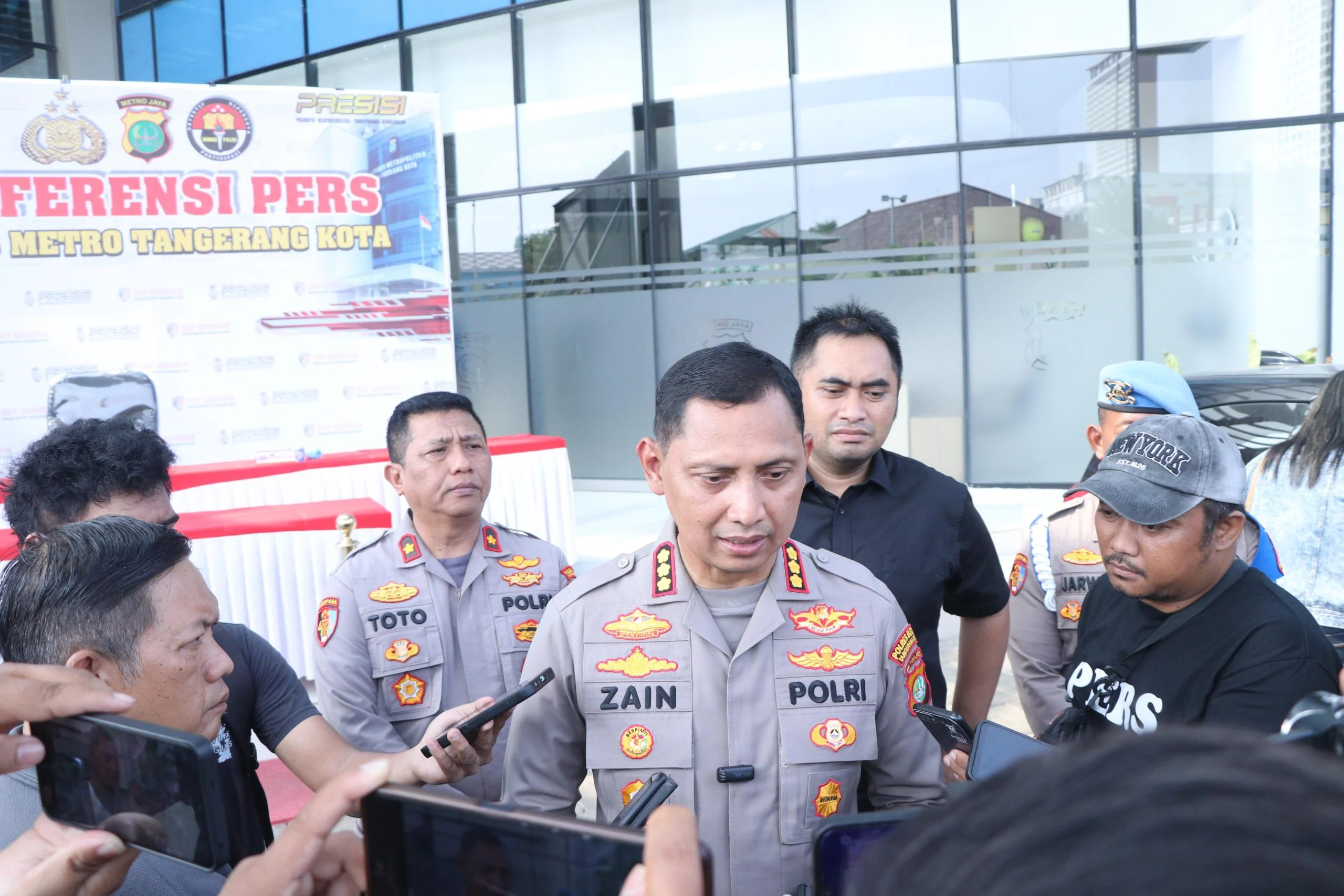 Begalan Petugas Damkar di Gambir: 5 Pelaku Ditangkap di Hotel, Empat Masih Buron