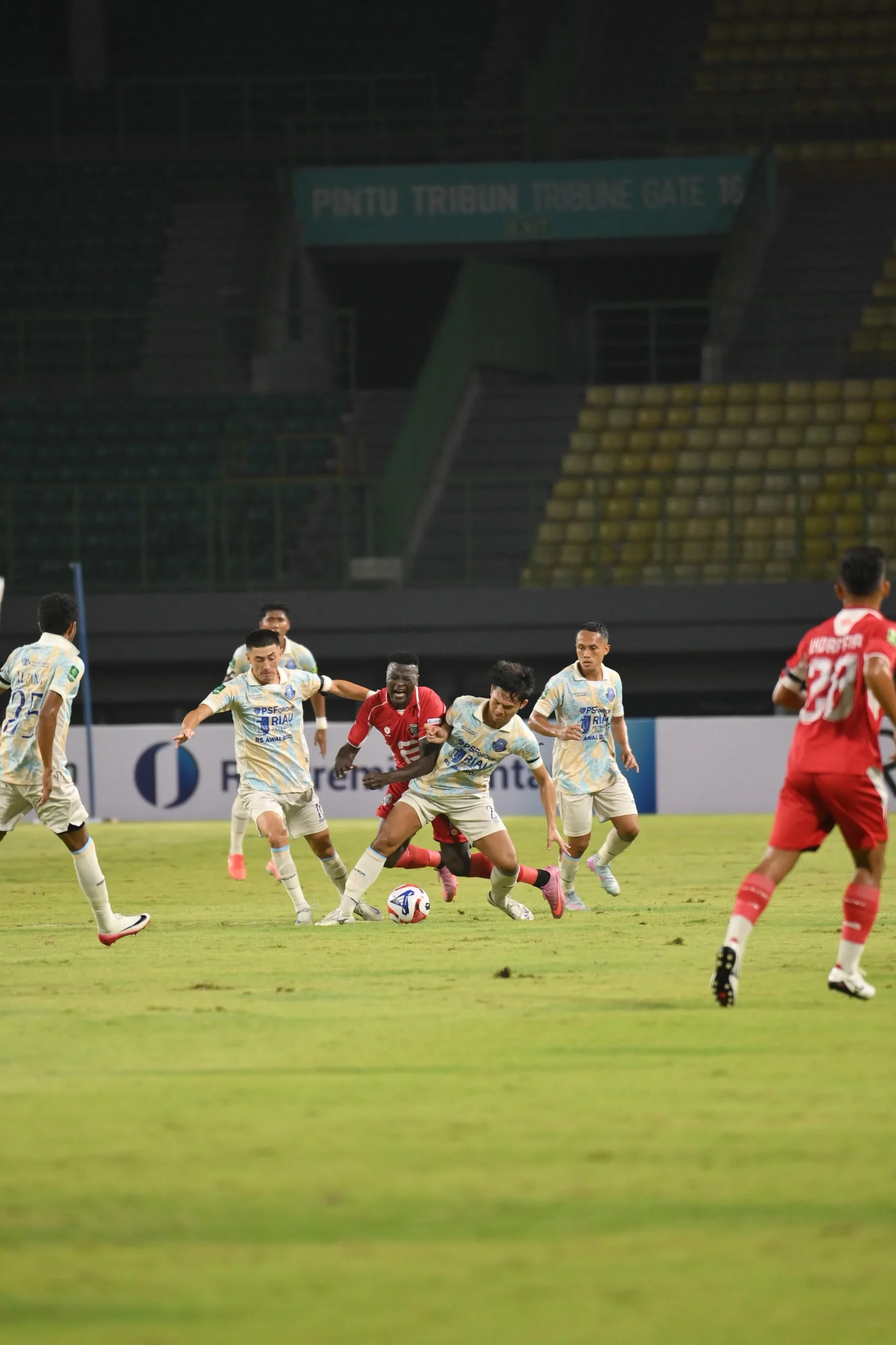 Cremonese Berjuang di Puncak Musim: Dari Kemenangan atas Bologna hingga Perang di Zona Degradasi Serie A