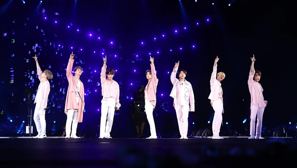 Daftar Artis Korea yang Hadiri Konser BTS ARIRANG Hari Kedua, Termasuk BAEMON!