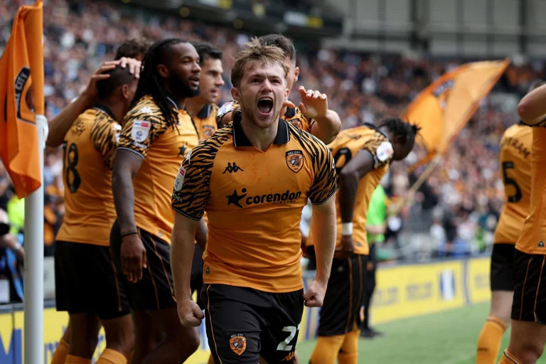 Drama di MKM Stadium: Hull City Birmingham Berduel Sengit, Gelhardt Buka Keunggulan