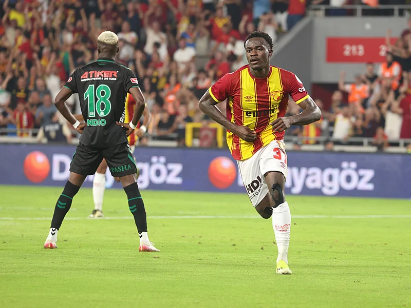 Drama Menegangkan Kocaelispor vs Göztepe Akhirnya Berujur Seri 1-1 di Istanbul