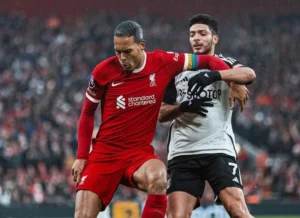 Drama Menegangkan Liverpool vs Everton: Van Dijk Selamatkan The Reds di Menit 100