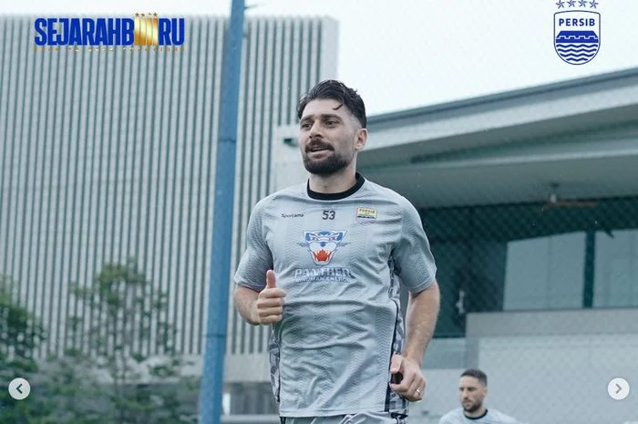 Dukungan Bobotoh Bandung Bantu Irak Raih Tiket Piala Dunia 2026, Frans Putros Jadi Pahlawan Ganda