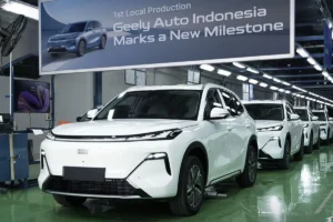 Geely Gandeng Metanol, Baterai Lithium Tertinggal: Strategi Baru Mobil Ramah Lingkungan