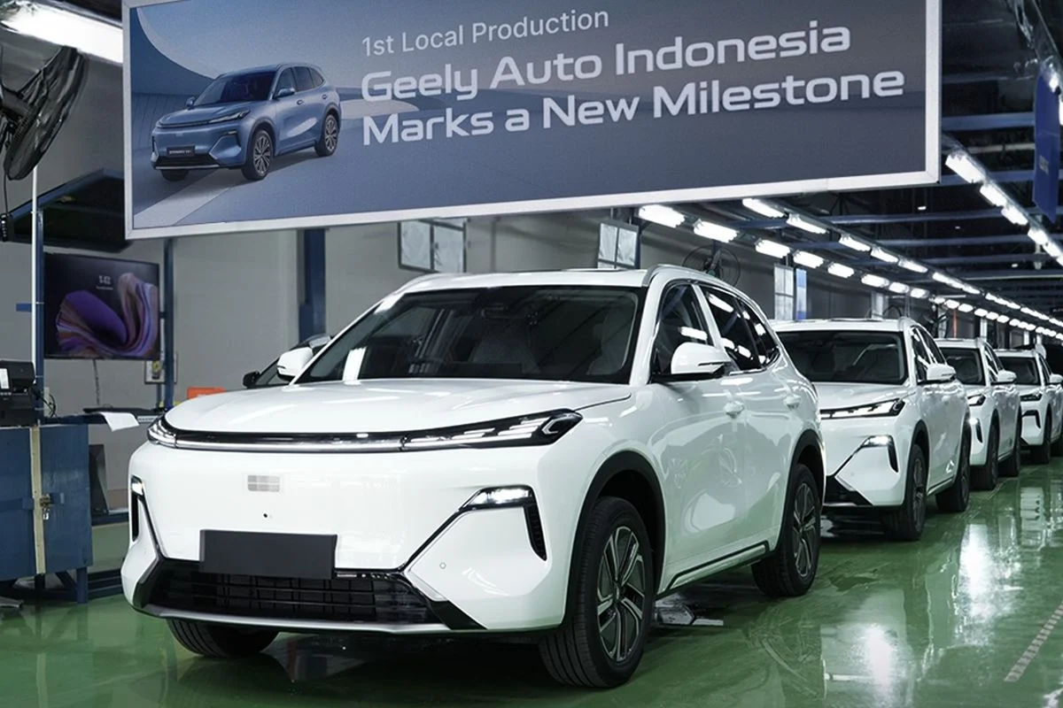 Geely Gandeng Metanol, Baterai Lithium Tertinggal: Strategi Baru Mobil Ramah Lingkungan