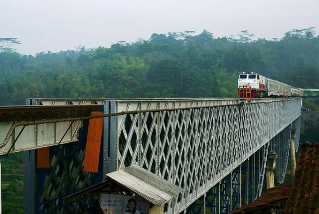 Gubernur Jawa Barat Hentikan Penjagaan Jembatan Cirahong: Kades Margaluyu Protes Kebijakan Baru
