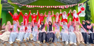 Guru Senior SMA 1 Purwakarta, Bu Atun, Diledek Murid tapi Tetap Maafkan – Teladan Sabar yang Menginspirasi