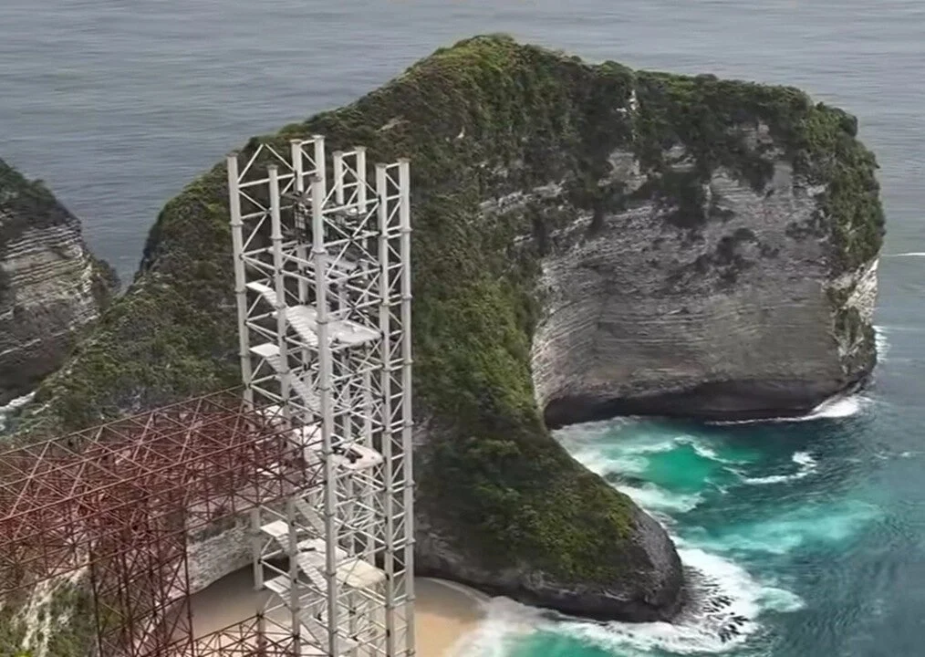 Investor China Gugat Pemprov Bali, Tolak Perintah Pembongkaran Lift Kaca Kelingking