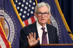 Jerome Powell di Pusat Sorotan: Tantangan Fed Menghadapi Inflasi, Pasar Obligasi, dan Politik Global