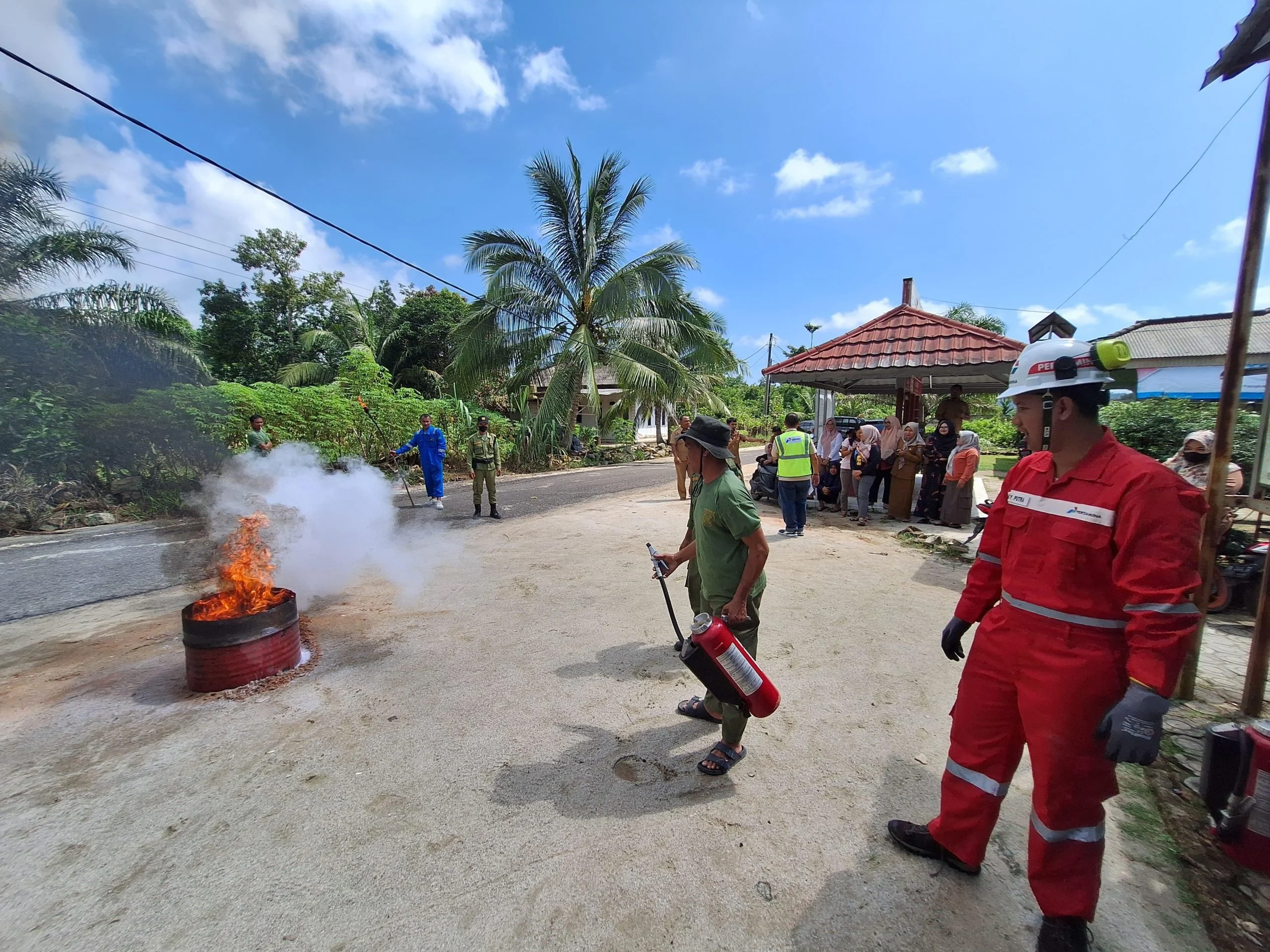 Kebakaran Besar di SPBE Cimuning Bikin Warga Heboh, DPRD Soroti Risiko dan Pertamina Tanggap Cepat