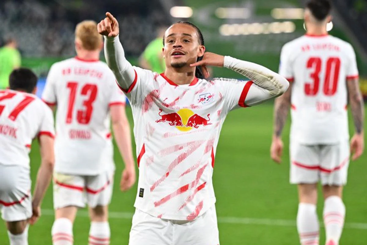 Kekacauan di Red Bull Arena: Rocco Reitz, Protes Fans, dan Kemenangan Tipis RB Leipzig atas Borussia Mönchengladbach