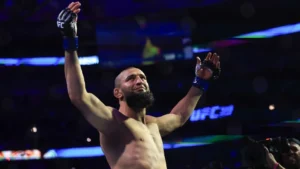 Khamzat Chimaev Siap Defend Gelar di UFC 328 dan Masuk Ring RAF Wrestling